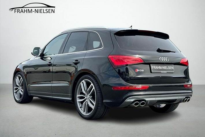 Gul Audi SQ5 fra 2013