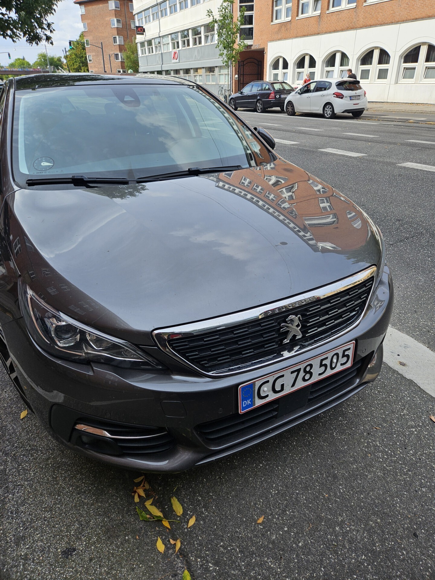 Peugeot 308 1,5 BlueHDi 130  5D