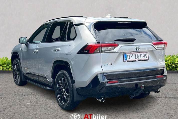Sølv Toyota RAV4 Plug-in fra 2023