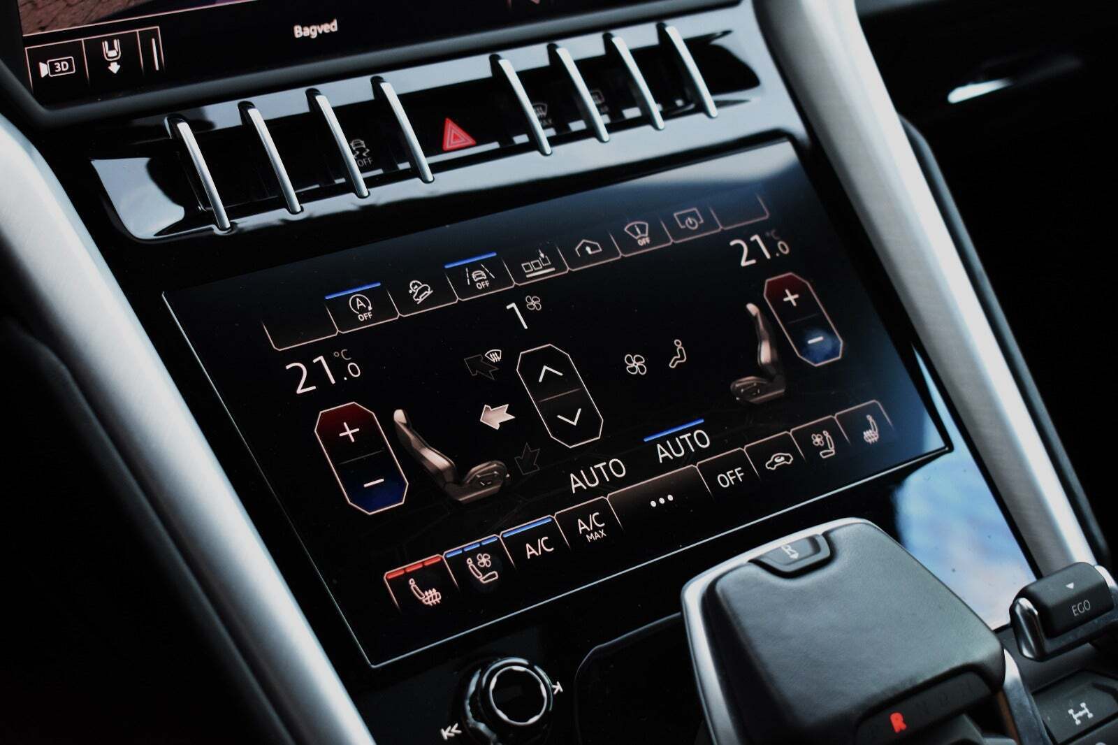 Blå Lamborghini Urus fra 2019