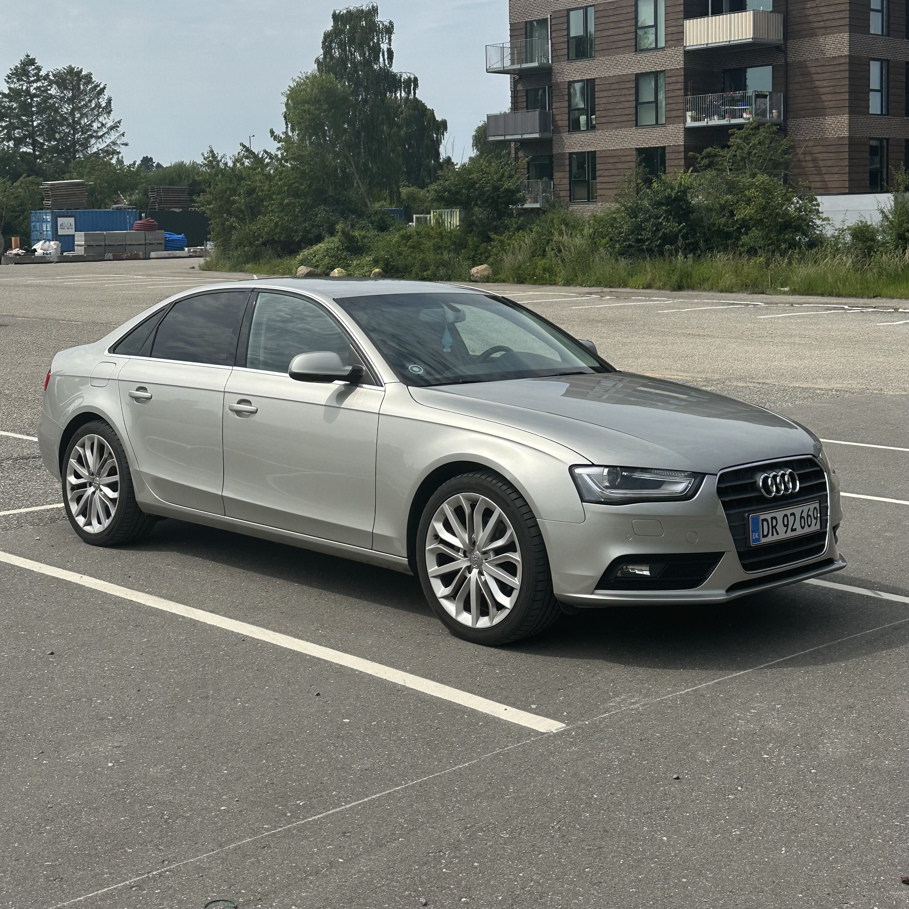 Audi A4 1,8 T 170 HK 4-DØRS