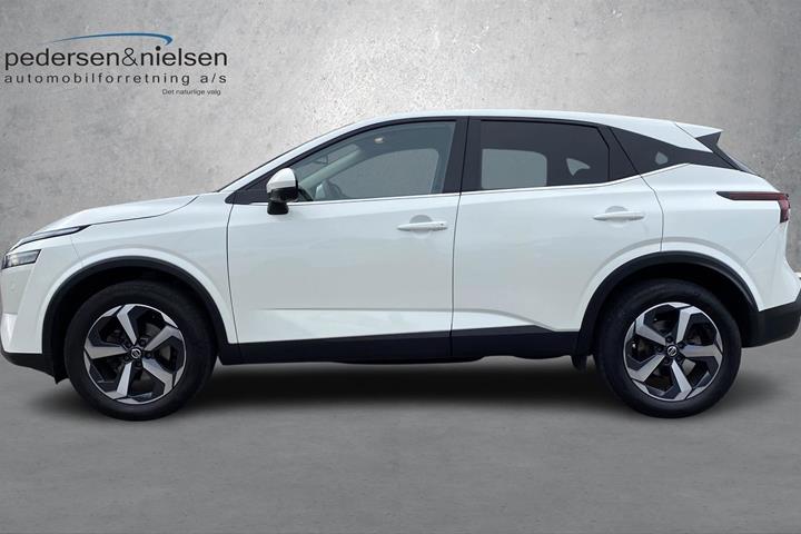 Hvid Nissan Qashqai fra 2021