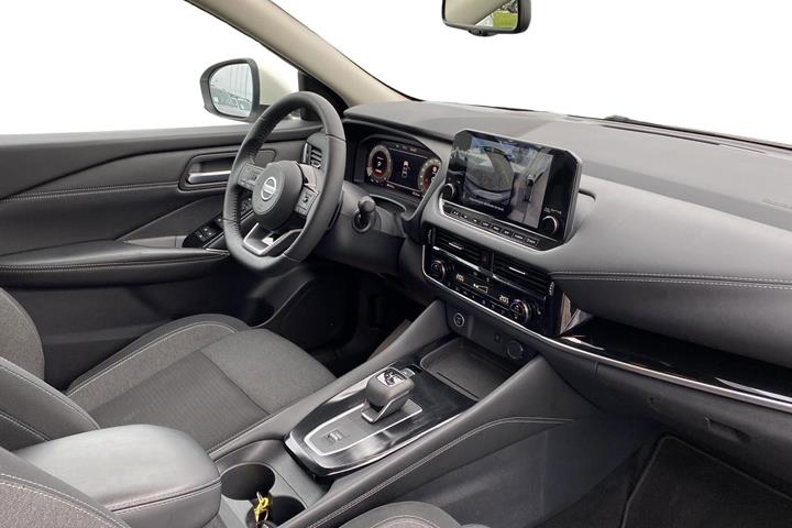Hvid Nissan Qashqai fra 2021