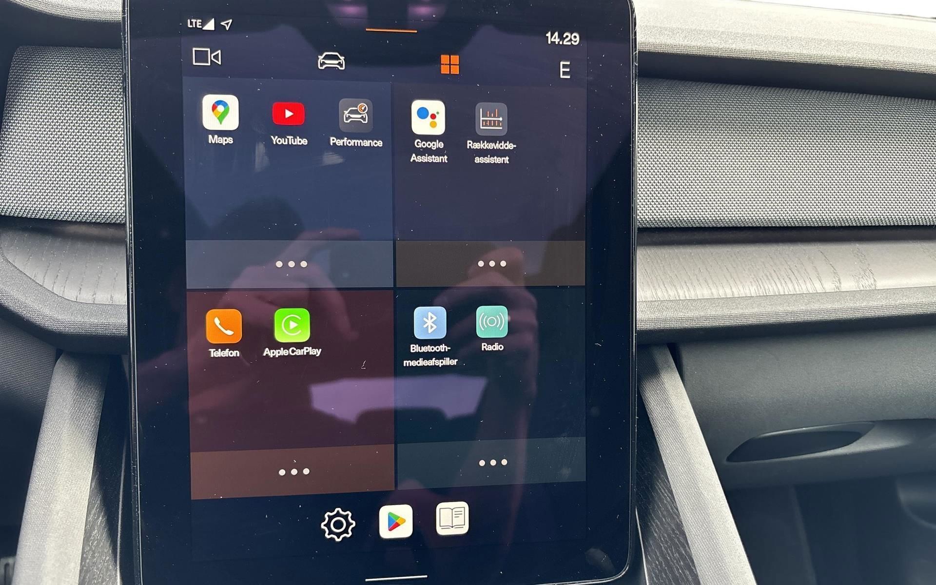 Sort Polestar 2 fra 2021