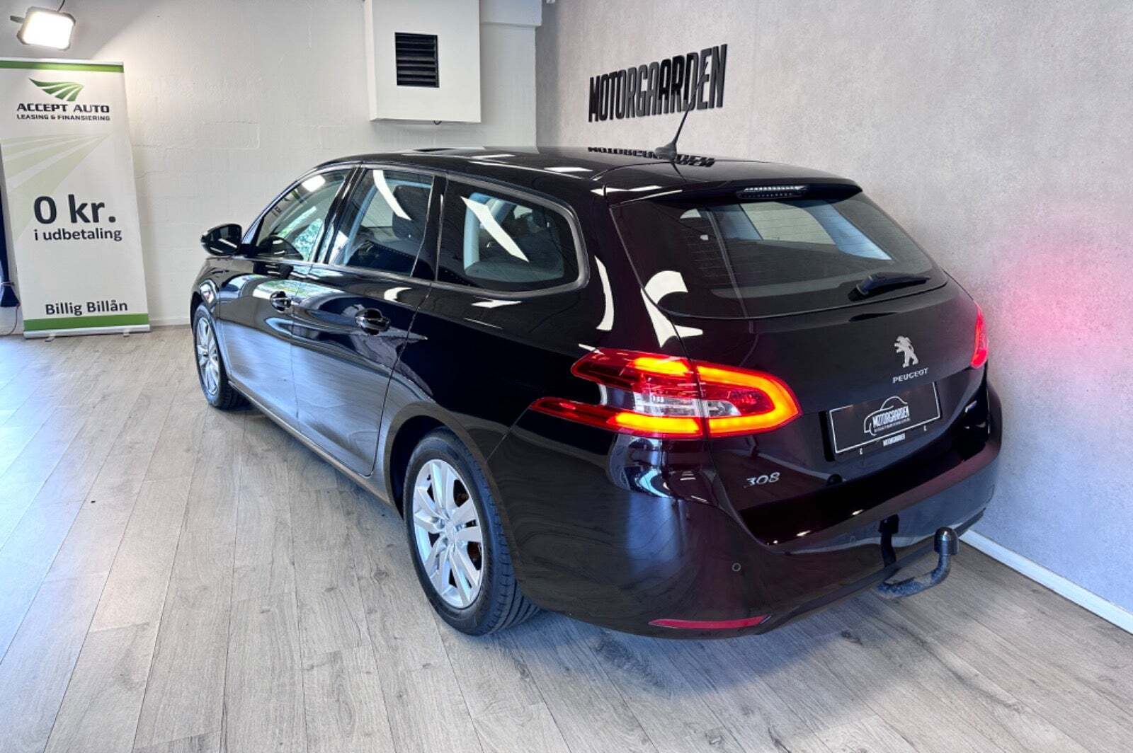 Sort Peugeot 308 fra 2015