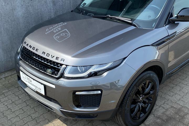 Sort Land Rover Range Rover evoque fra 2019 set udefra