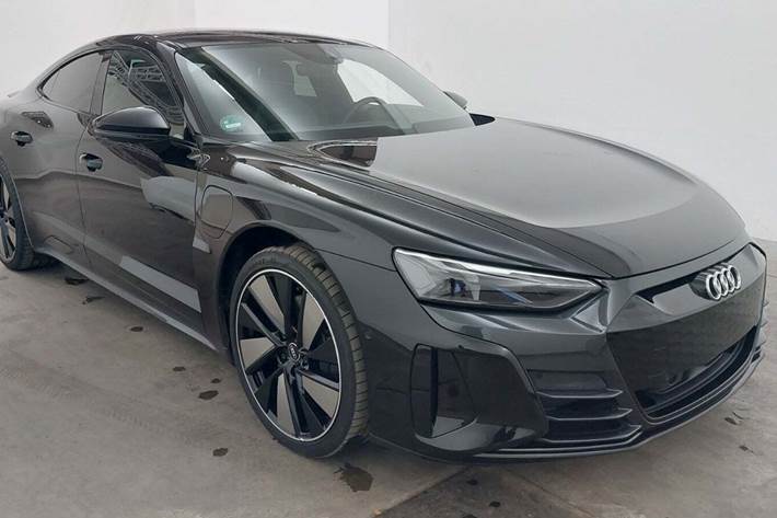 Sort Audi e-tron GT fra 2022