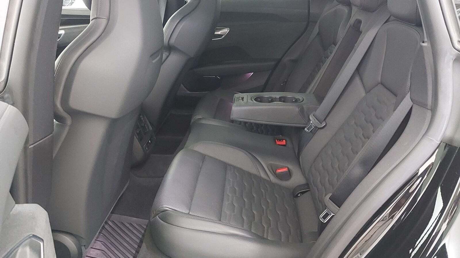 Sort Audi e-tron GT fra 2022