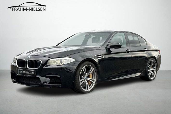 undefined BMW M5 fra 2013 set udefra