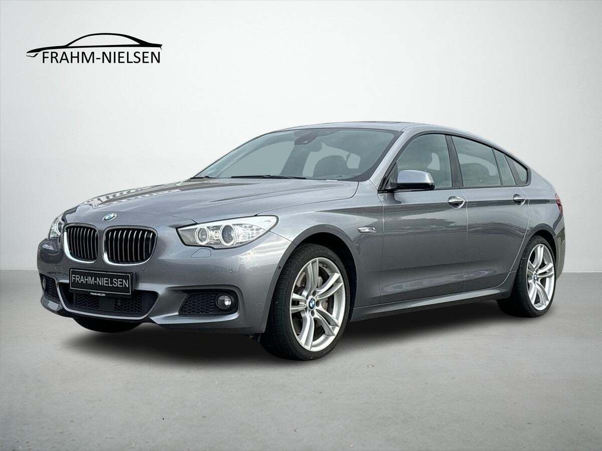 undefined BMW 550i fra 2012 set udefra