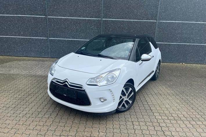 Hvid Citroën DS3 fra 2011 set udefra