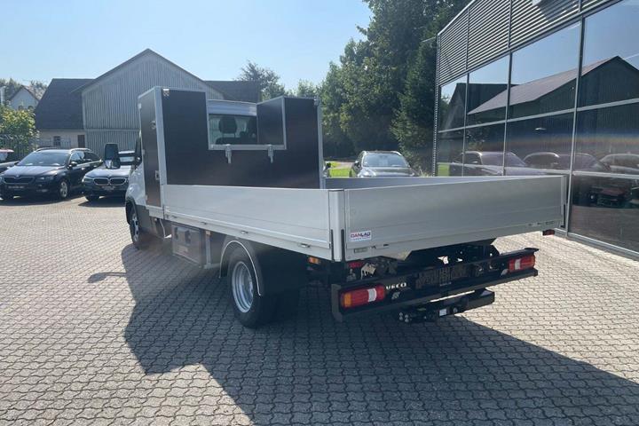 Hvid Iveco Daily fra 2024