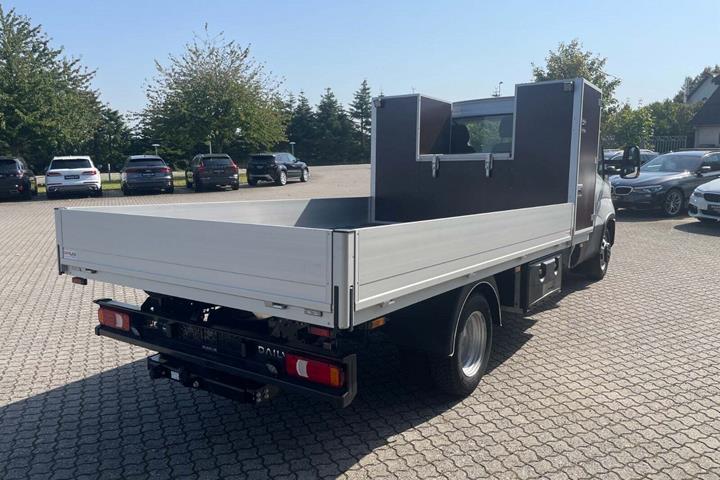 Hvid Iveco Daily fra 2024