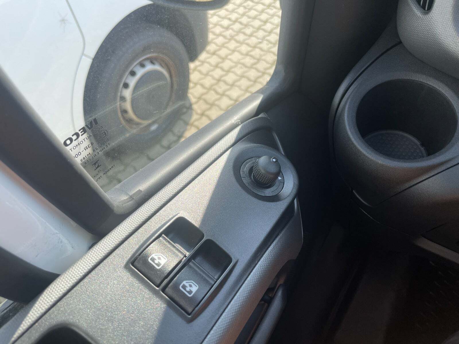 Hvid Iveco Daily fra 2024