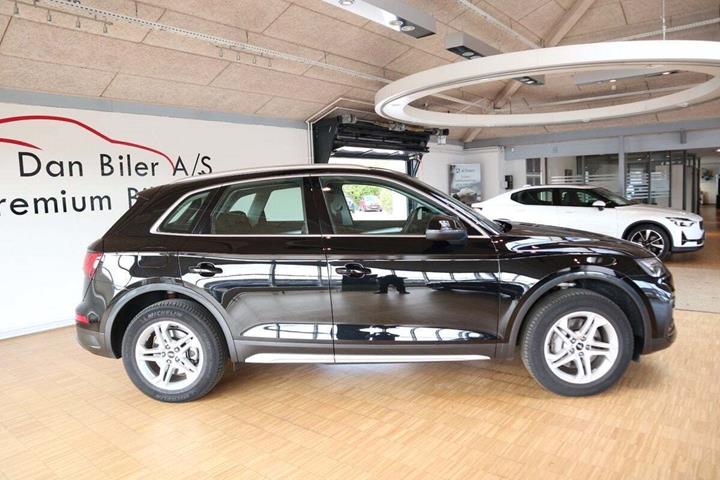 Sort Audi Q5 fra 2023
