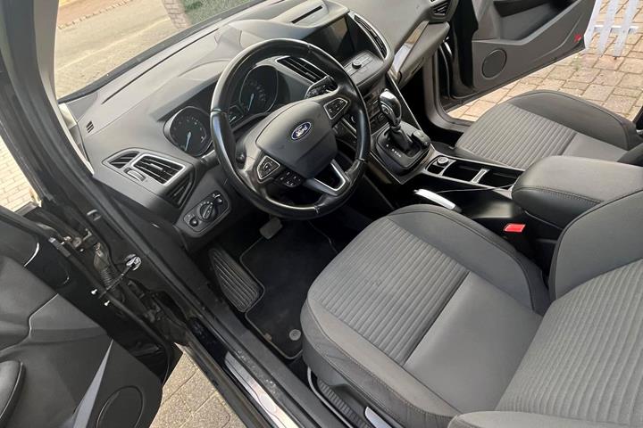 Sort Ford Grand C-Max fra 2017