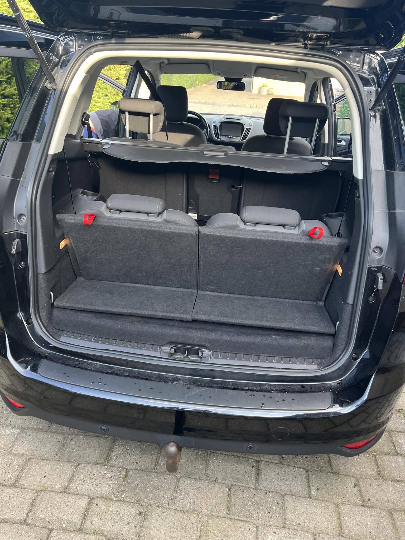 Sort Ford Grand C-Max fra 2017