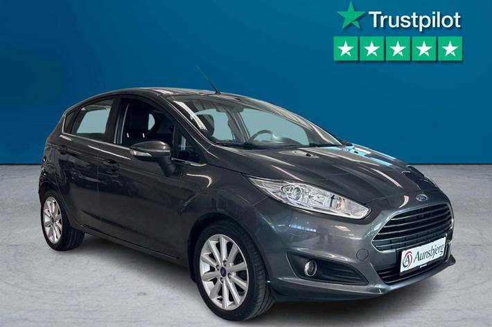 Grå Ford Fiesta fra 2016