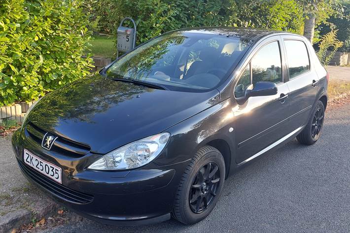 Sort Peugeot 307 fra 2005