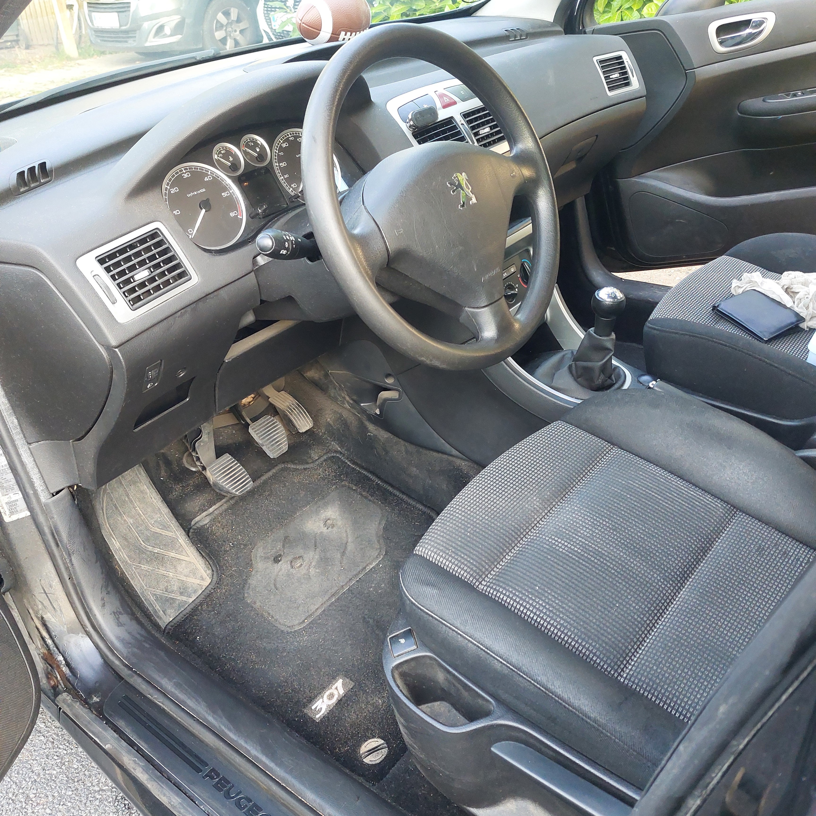 Sort Peugeot 307 fra 2005