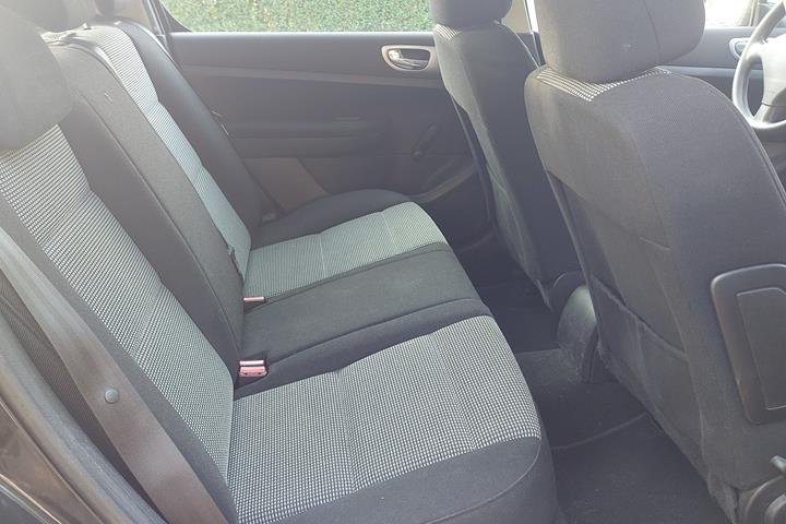 Sort Peugeot 307 fra 2005