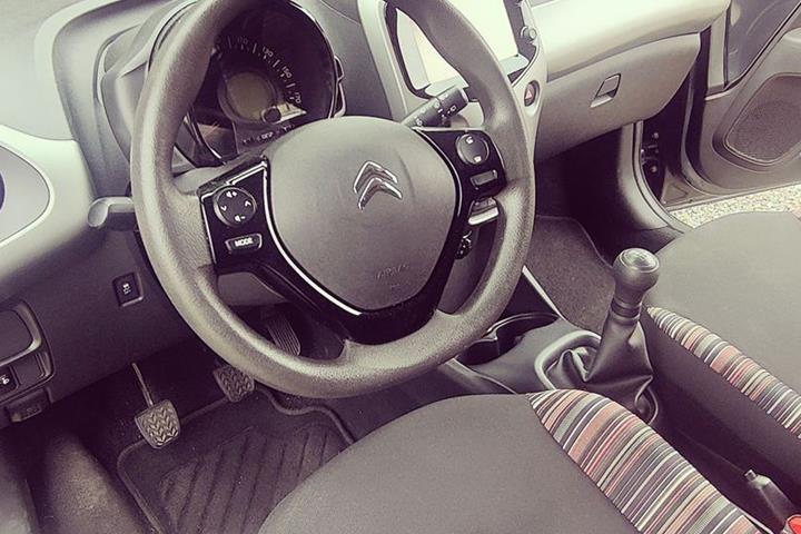 Grå Citroën C1 fra 2017