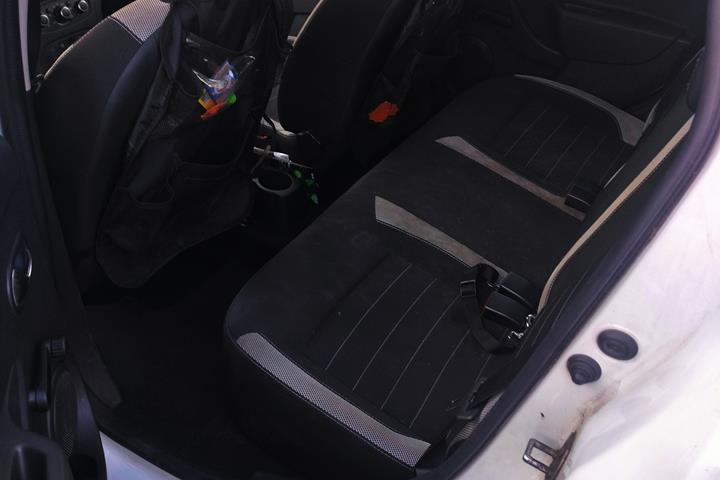 Hvid Dacia Logan Stepway fra 2018