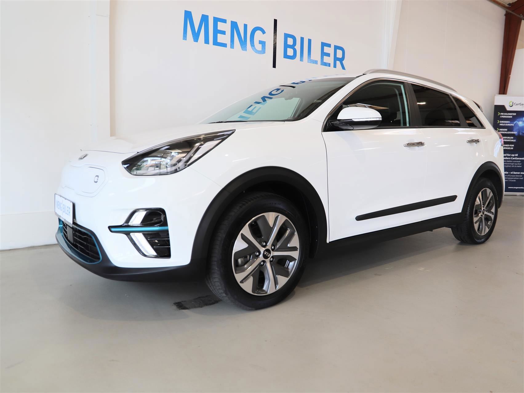 Hvid Kia e-Niro fra 2020 set udefra