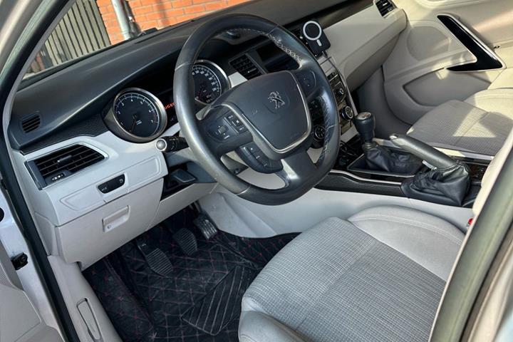 undefined Peugeot 508 fra 2011
