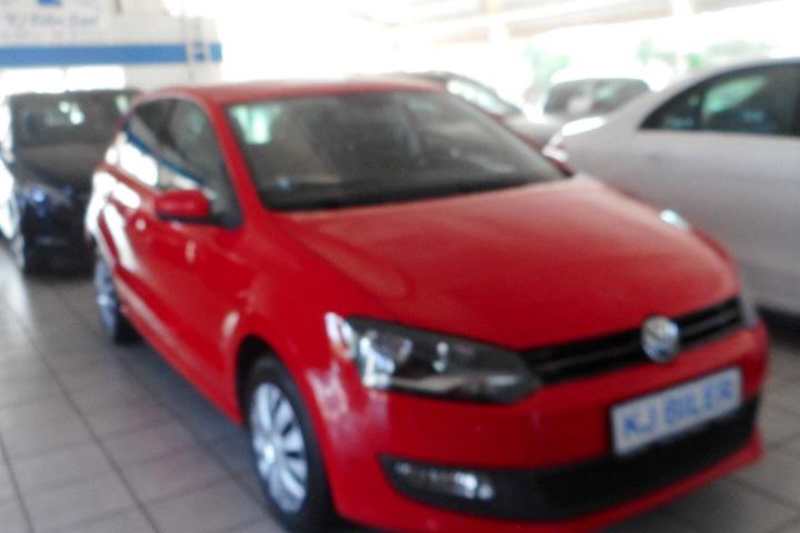 Rød VW Polo fra 2013