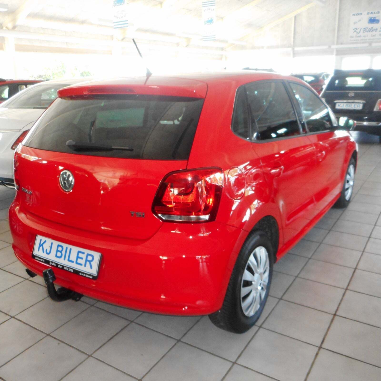 Rød VW Polo fra 2013