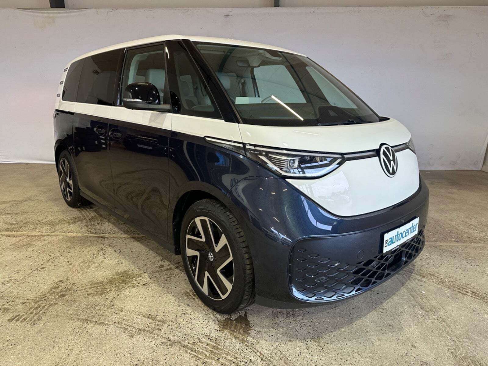 Blå VW ID.Buzz fra 2023