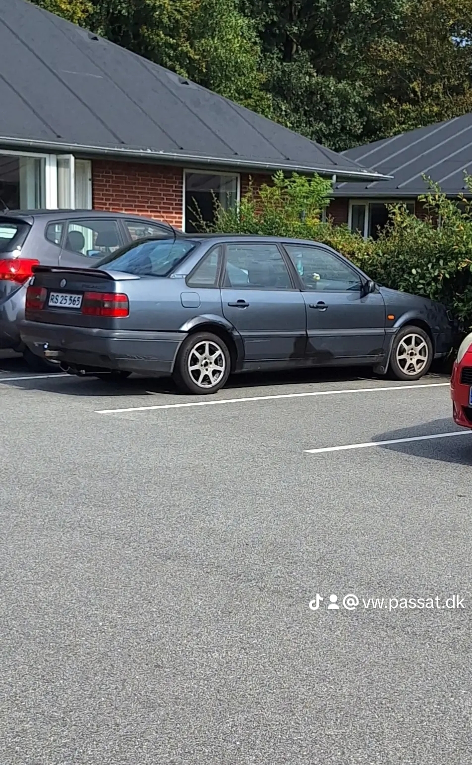 VW Passat 1,8 LIMOUSINE