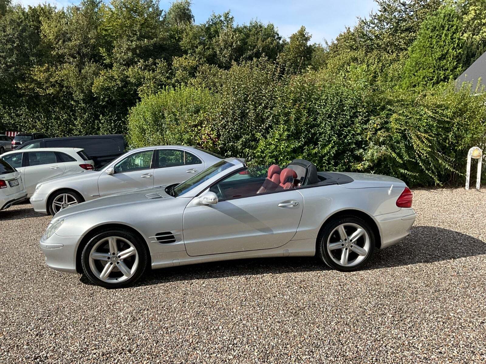 undefined Mercedes SL500 fra 2002 set udefra