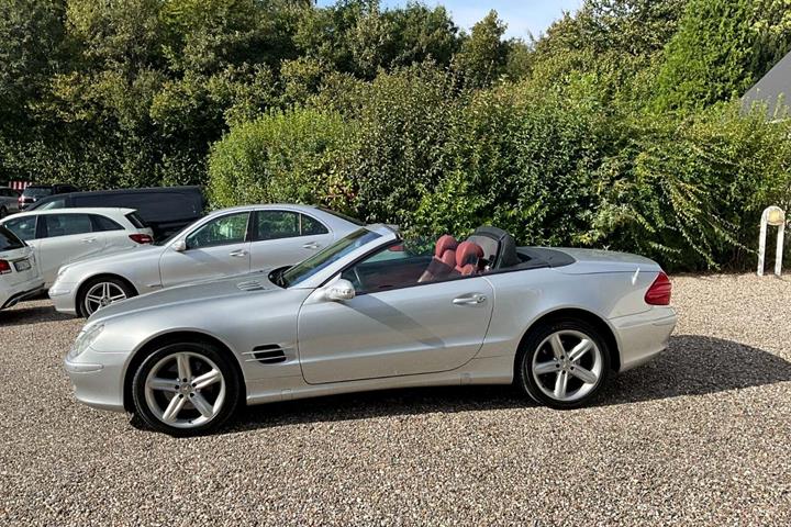 undefined Mercedes SL500 fra 2002 set udefra