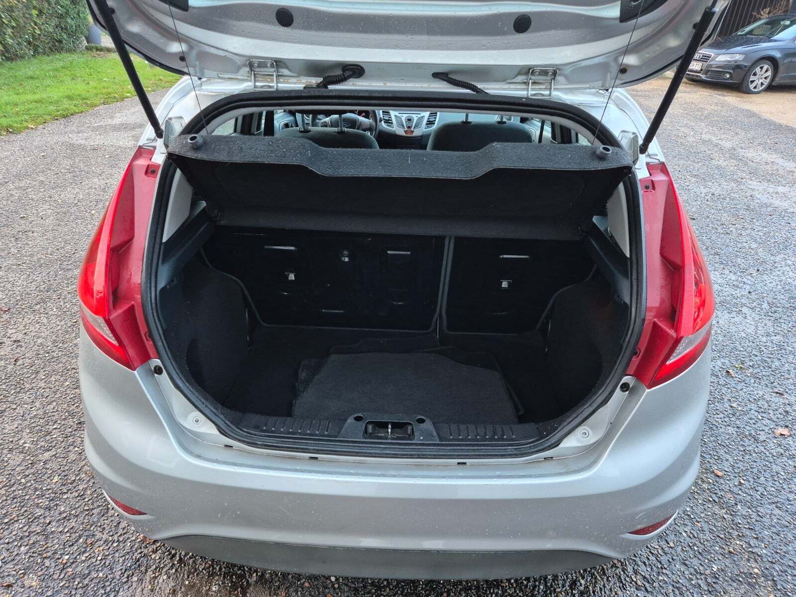 Grøn Ford Fiesta fra 2010