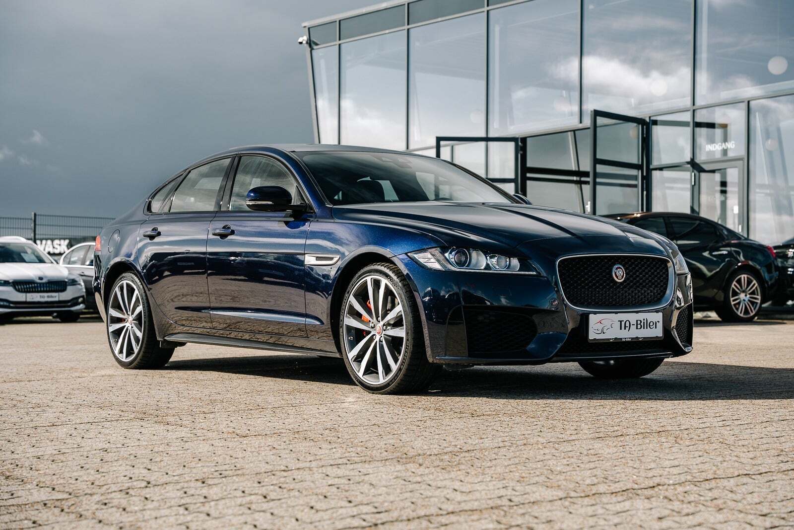 Jaguar XF