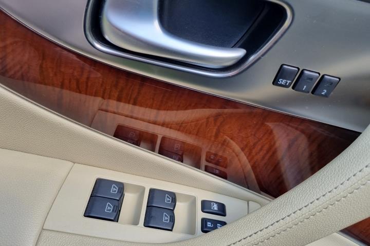 undefined Infiniti FX50 fra 2012