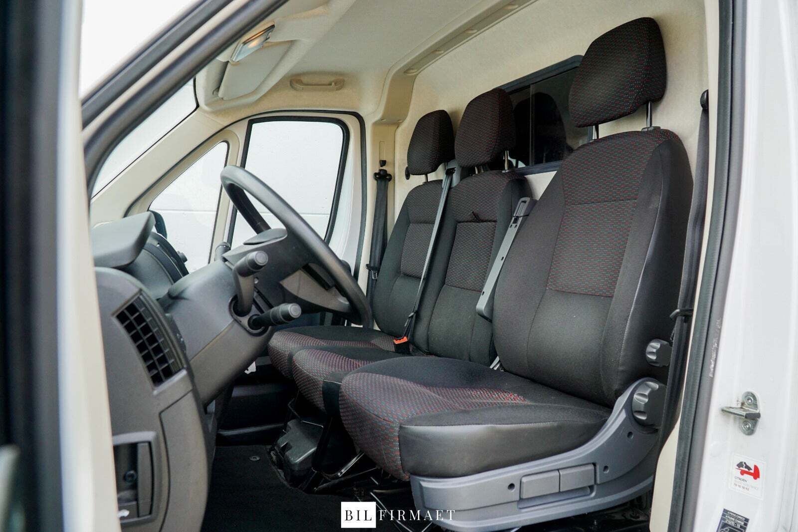 Citroën Jumper 33 2,2 BlueHDi 140 L2H2 FlexLine