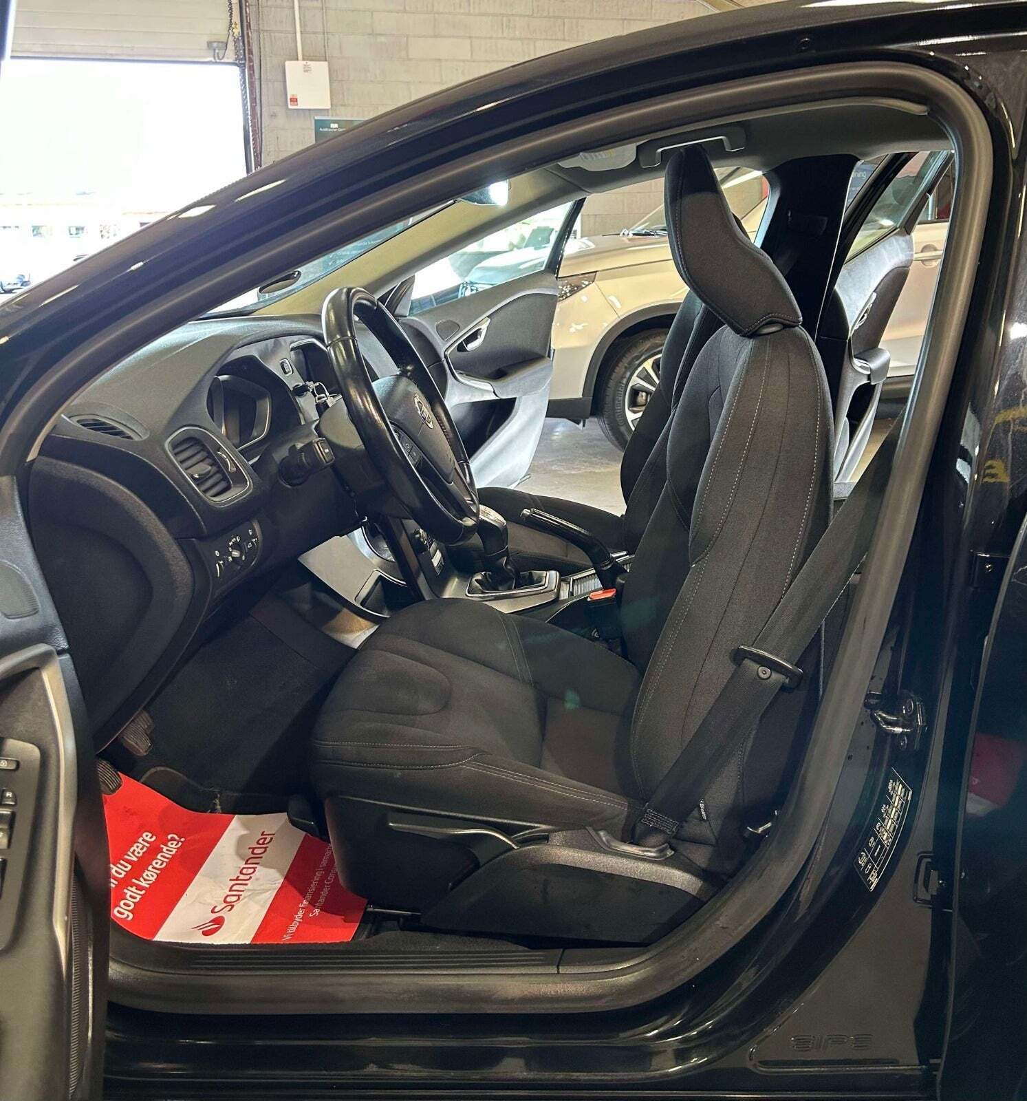 Volvo V40 1,6 D2 115 Momentum