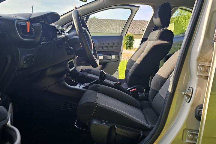 Grå Citroën C3 fra 2017