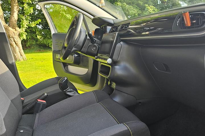 Grå Citroën C3 fra 2017