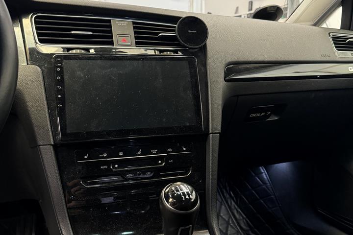 Sort VW Golf fra 2015