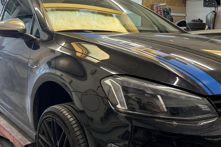 Sort VW Golf fra 2015