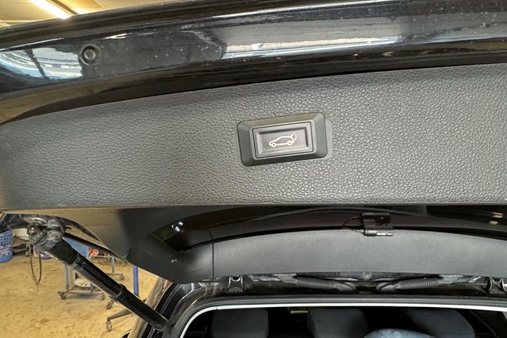Sort VW Golf fra 2015