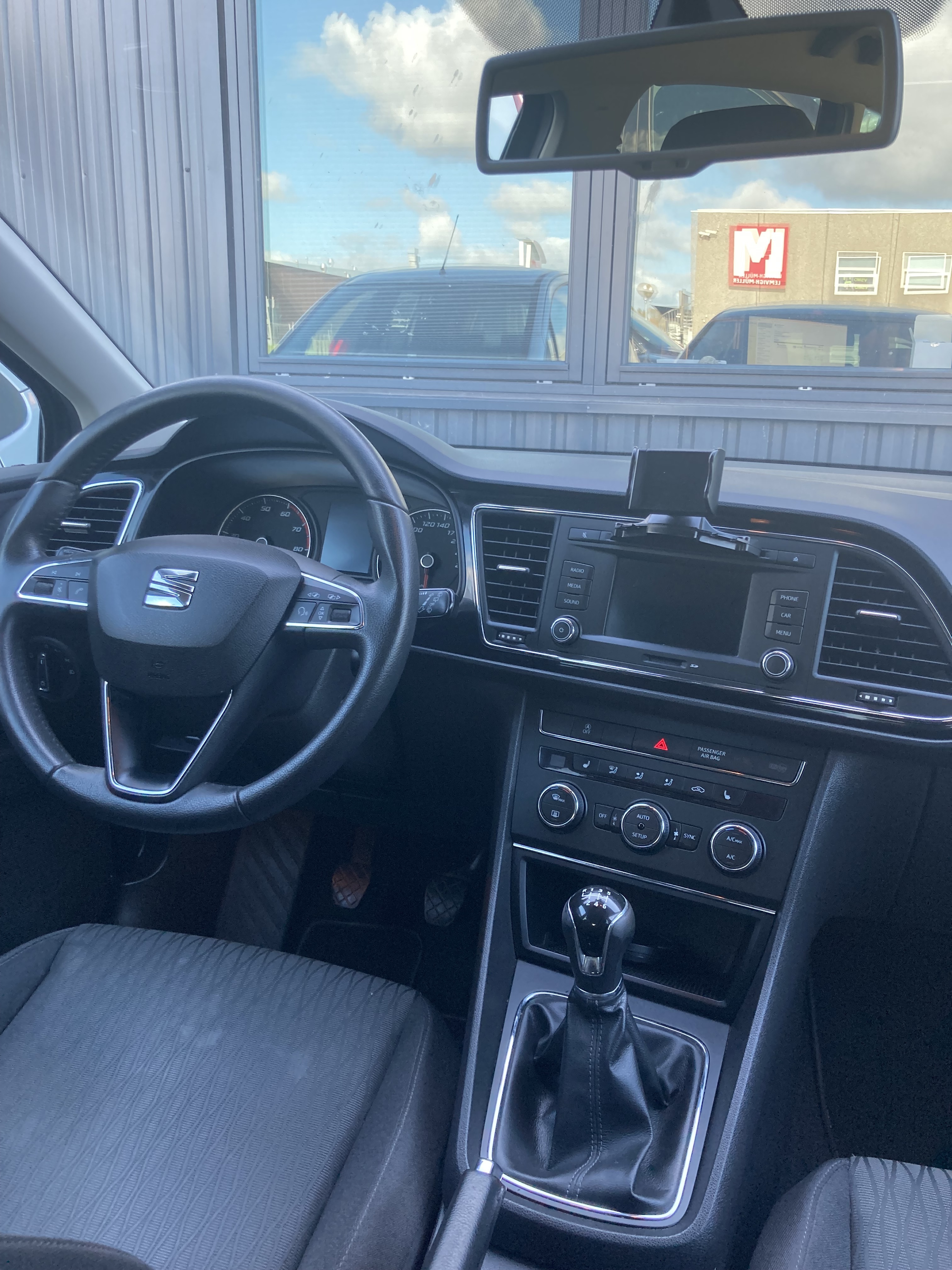 Sort Seat Leon fra 2014