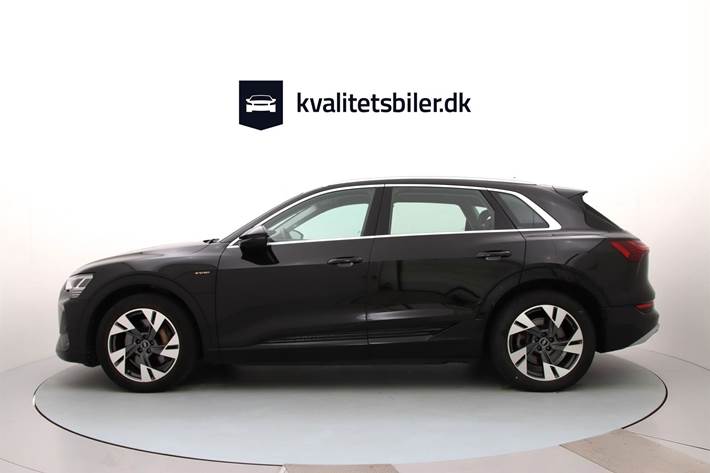 Sort Audi e-tron fra 2021