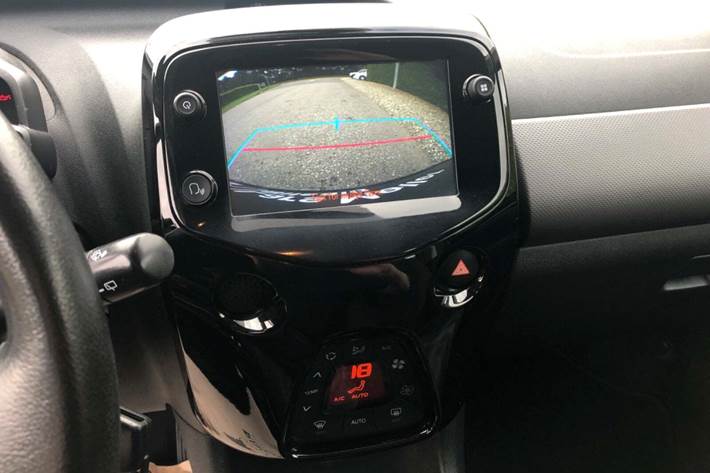 Sort Peugeot 108 fra 2019