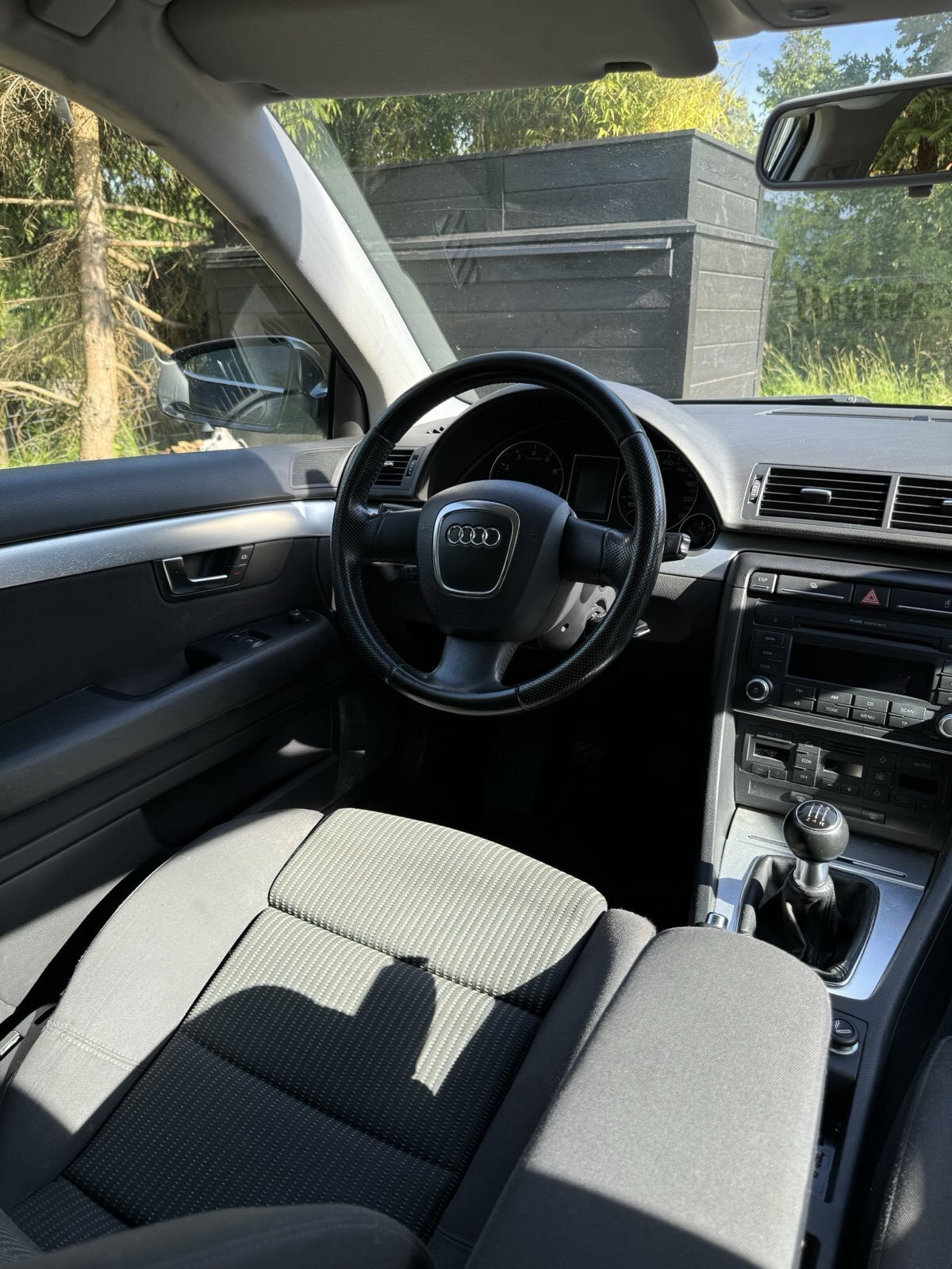 Grå Audi A4 fra 2007