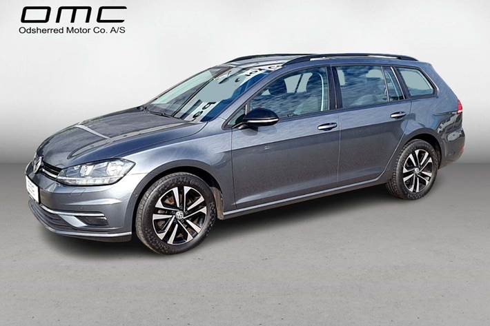 Grå VW Golf VII fra 2019 set udefra
